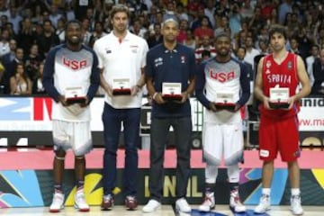 Los jugadores estadounidenses Kenneth Faried y Kyrie Irving, el español Pau Gasol, el francés Nicolas Batum y el serbio Milos Teodosic, fueron nombrados quinteto ideal del Mundial de Baloncesto 2014.