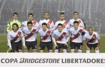 Teo Gutiérrez: buen primer tiempo y roja en el segundo