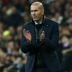 Figo demands time for under-pressure Real Madrid boss Zidane