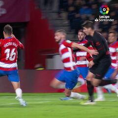 El Atlético pidió penalti sobre Poveda en el tiempo añadido