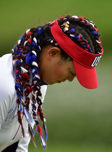 El peinado patriótico de Michelle Wie del Equipo de Estados Unidos. durante la Copa Solheim, la edición femenina de Ryder Cup en el club de campo de Des Moines en Iowa, USA.