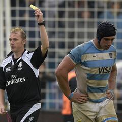 Los deportes donde ya se usa la ‘tarjeta azul’ que se introducirá en el fútbol