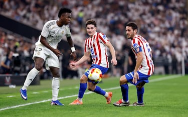 El reencuentro Vinicius-Simeone tras el “Te va a echar Florentino”