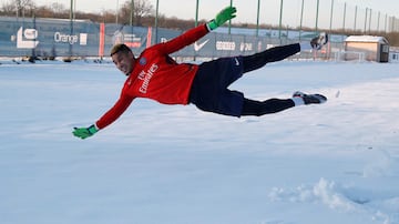 El entrenamiento bajo la nieve del PSG