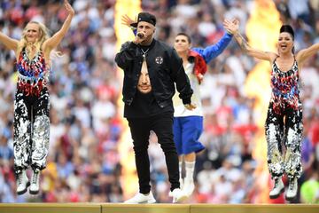 El puertorriqueño hizo un homenaje a J Balvin pues en su camiseta tenía la imagen del cantante colombiano