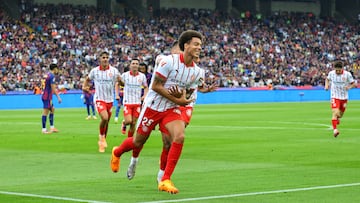 Witsel, en verano de 2025 fichó por una temporada (ampliable a otra más) por el Girona, donde juega en la actualidad.