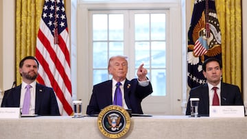 U.S. President Donald Trump takes questions from reporters while Vice President JD Vance and Secretary of State Marco Rubio look on, as they attend a meeting with oil industry executives, at the White House in Washington, D.C., U.S., January 9, 2026. REUTERS/Kevin Lamarque