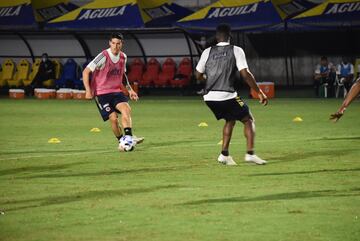 La Selección Colombia trabajó con 22 jugadores en Barranquilla antes del primer juego de Eliminatorias antes Venezuela.