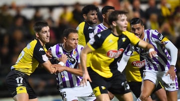 Xabi Gómez noquea a un inoperante Pucela en el fortín de La Florida