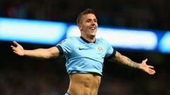 El City aprovecha los regalos del Liverpool para ganar