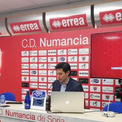 El Numancia presenta la campaña de abonados