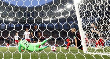 0-1. Mathias Jorgensen marcó el primer gol en el minuto 1.