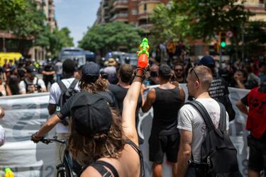 Medios australianos se hacen eco de los grafitis en contra del turismo vistos en múltiples ciudades españolas: “Tourists go home”