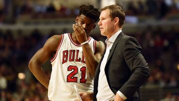 Jimmy Butler y Fred Hoiberg.