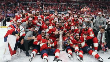 SUNRISE, FLORIDA - JUNE 24: The Florida Panthers pose for a group shot after Florida's 2-1 victory against the Edmonton Oilers in Game Seven of the 2024 Stanley Cup Final at Amerant Bank Arena on June 24, 2024 in Sunrise, Florida.   Bruce Bennett/Getty Images/AFP (Photo by BRUCE BENNETT / GETTY IMAGES NORTH AMERICA / Getty Images via AFP)