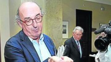 <b>EN EL CONGRESO.</b> Jaume Roures a su llegada ayer al Congreso.