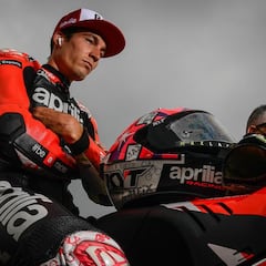 "Si Márquez o Dovizioso corrieran con mi Aprilia, no me ganarían"