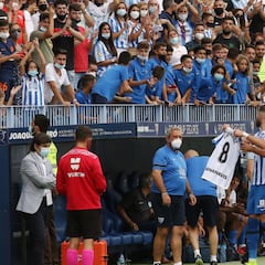 LaLiga denuncia al Málaga por insultos de una parte de la grada al árbitro