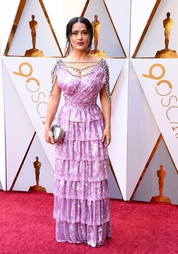 Salma Hayek en la alfombra roja de los Premios Oscar 2018