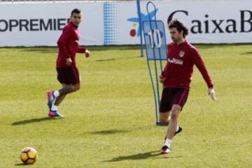 En el entrenamiento, Simeone dio pistas de los posibles titulares ante el Deportivo. 