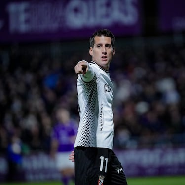 Marc Domènech se acerca al Ceuta