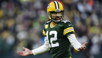 Aaron Rodgers registra 2,186 yardas, 17 touchdowns y cuatro intercepciones tras completar el 66.4 por ciento de sus pases intentados en 2021.