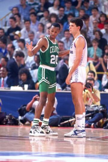 Drazen Petrovic y Brian Shaw.