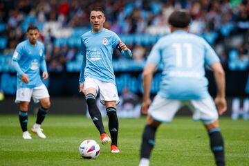 Aspas es el Celta. El líder. El alma. Y copió el guion de campañas anteriores en las que él le dio más de media salvación a los suyos. Provocó una penalti (Baena le derribó dentro del área), metió un gol desde los once metros y asistió a Douvikas para obrar el milagro de la remontada. De nuevo, obra de San Iago Aspas.