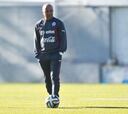 Sampaoli: "Vidal evoluciona, pero aún no está en el campo"