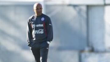 Sampaoli: "Vidal evoluciona, pero aún no está en el campo"