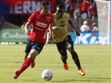 Primer tiempo con pocas acciones claras en los arcos, Medellín no fue claro para generar fútbol del mediocampo hacia adelante.
