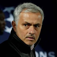 Mourinho: "La lesión de Pogba es de larga duración..."
