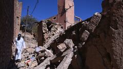 Minarete de la mezquita del pueblo afectada por el terremoto, a 10 de septiembre de 2023, en Moulay Brahim, provincia de Al Haouz (Marruecos). Al menos 2.012 personas han muerto y otras 2.059 han resultado heridas, 1.404 en estado crítico, a causa del terremoto de magnitud 7 en la escala Richter registrado el pasado viernes a última hora en la provincia de Al Hauz, según ha informado el Ministerio del Interior marroquí. Hay 18.000 españoles viviendo en Marruecos y el Ministerio del Interior español, a través de la Dirección General de Protección Civil y Emergencias, activó ayer sábado el Comité Estatal de Apoyo Internacional de Protección Civil para poder dar una respuesta inmediata. El Gobierno de España ha expresado su solidaridad y condolencias a Marruecos y ha enviado ayuda militar y humanitaria. Hoy un nuevo terremoto de magnitud 3,9 en la escala Richter ha sacudido la región de Marrakech.
10 SEPTIEMBRE 2023;SEISMO;TERREMOTO;MARRUECOS;AL HAOUZ;DESASTRE NATURAL;DE AL HAOUZ;TALGHOMT;
Fernando Sánchez / Europa Press
10/09/2023