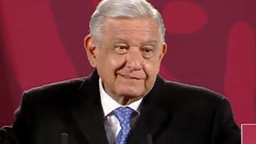 AMLO pide que se formen “buenos futbolistas” en México 