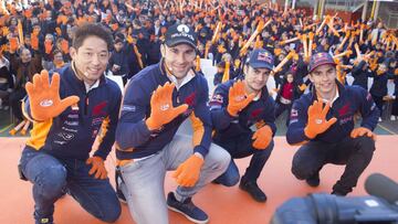 1611/17 MOTOCICLISMO
Colegio Sagrada Familia
EQUIPO REPSOL EN MI COLE
MARC MARQUEZ - DANI PEDROSA - TONI BOU - TAKAHISA FUJINAMI