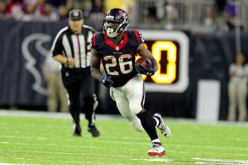 Houston Texans - Lamar Miller: Llegó la temporada pasada como un fichaje estrella. El equipo necesita que este año verdaderamente se comporte como tal.