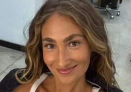 Quién es Almudena Cañedo, la nueva ilusión de Leiva: modelo, artista y con pasado en común