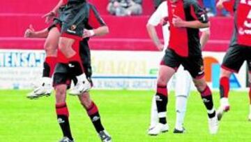 <b>VARAPALO. </b>Los jugadores del Ciudad celebran uno de los tantos de la goleada.