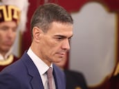 El presidente del Gobierno, Pedro Sánchez, durante el acto institucional por el Día de la Constitución, en el Congreso de los Diputados, a 6 de diciembre de 2025, en Madrid (España). Las Cortes Generales conmemoran el 47º aniversario de la aprobación de la Constitución con un acto institucional en el Salón de Pasos Perdidos. El acto ha estado marcado por la intensa situación política y judicial del momento, incluida la condena al ex fiscal general y la entrada en prisión del exministro de Transportes y su ex asesor.
06 DICIEMBRE 2025
Eduardo Parra / Europa Press
06/12/2025