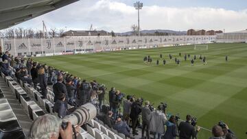 Máxima expectación en el entreno de la Juve y Cristiano muy motivado