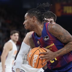 El Barça, contra el viento y las ausencias