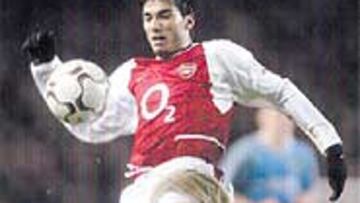 <b>TODOS LOS GALONES.</b> Reyes saldrá esta tarde, ante el Southampton, por primera vez como titular.