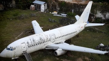 Un Boeing 737, misteriosamente abandonado