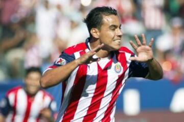 A pesar de que actualmente se encuentra en la NASL, Omar Bravo es otro de los que dejó la MLS para sumarse como delantero de Cruz Azul.