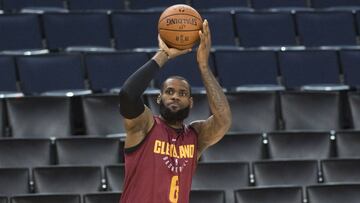 LeBron James durante un entrenamiento.