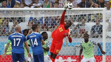 Francis dej&oacute; la porter&iacute;a a cero ante Islandia