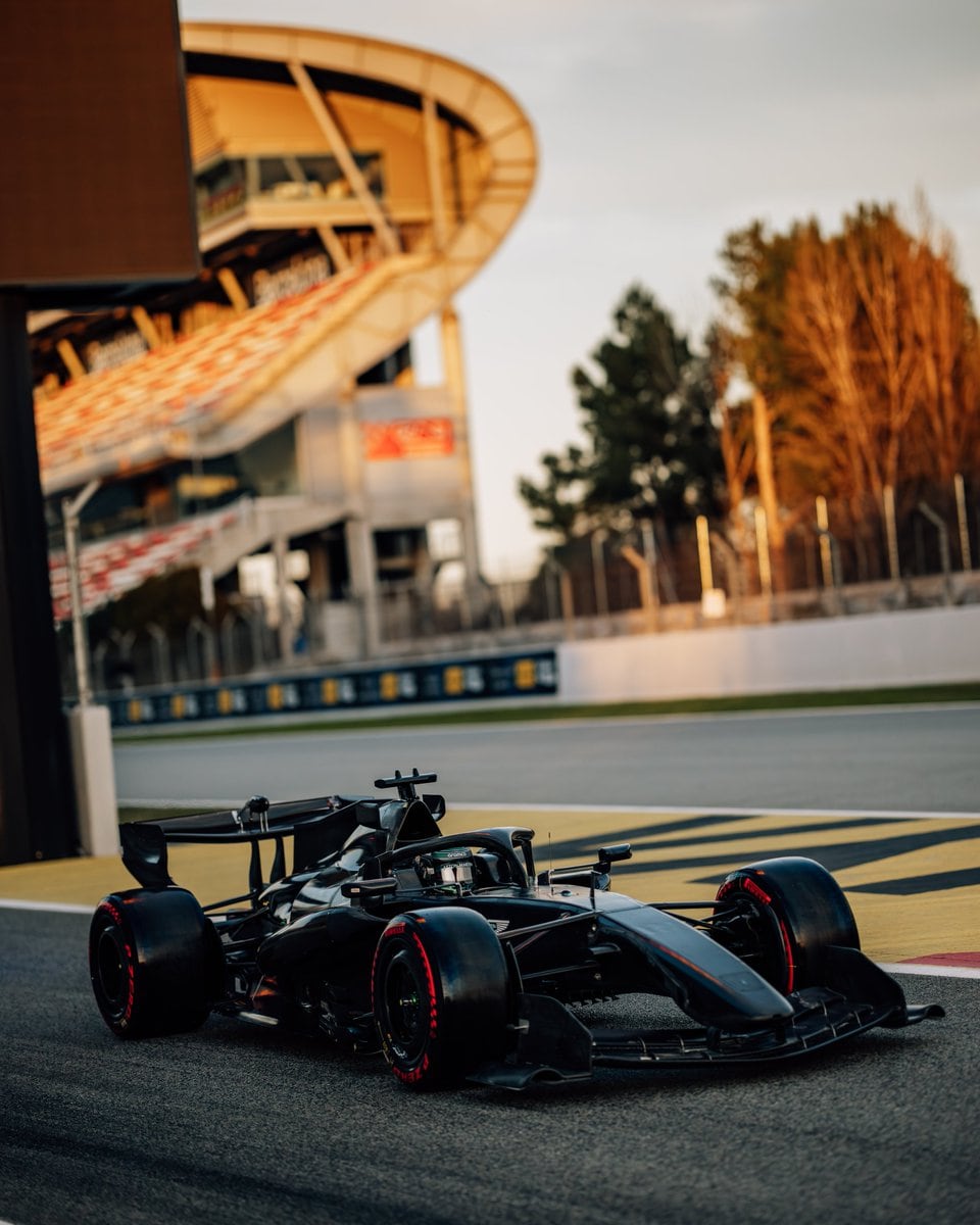 Aston Martin sonríe: “Llegamos tarde, pero estamos contentos”