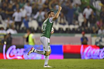 El delantero argentino Mauro Boselli es el actual goleador del León con cinco goles