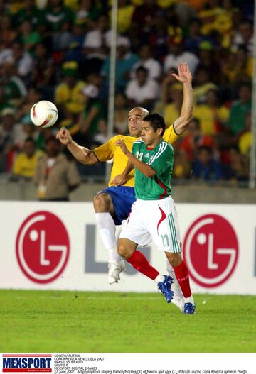 A lo largo de su carrera con Selección Mexicana, el lateral y extremo por izquierda nunca perdió ante la Canarinha luego de enfrentarlos en cuatro oportunidades con victoria en Copa América 2001 y 2007, además de otro triunfo en la Confederaciones 2005, todos estos en fase de grupos.
