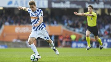 Canales, ante el Girona. 